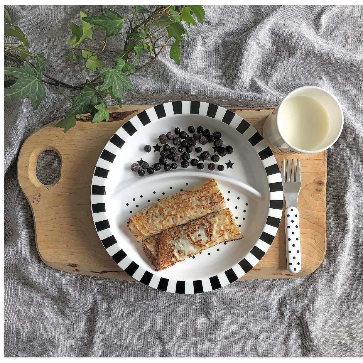 Dinner Set Black & White Star